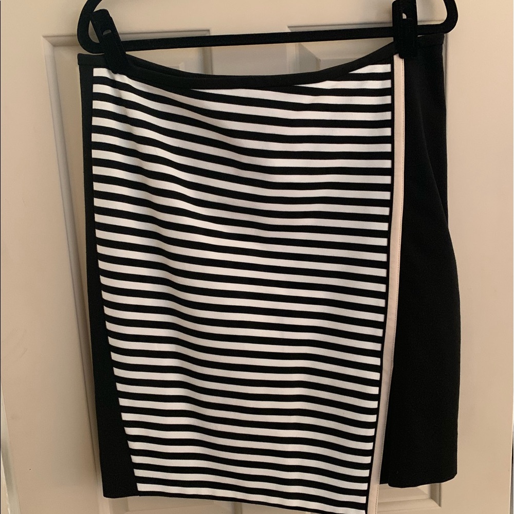 White House Black Market skirt size 14